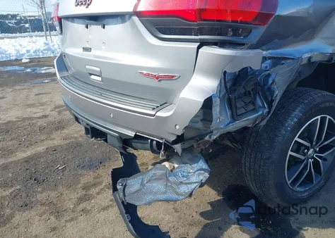 2018 Jeep Grand Cherokee Trailhawk 4X4 z USA, uszkodzony, nr VIN 1C4RJFLGXJC344225